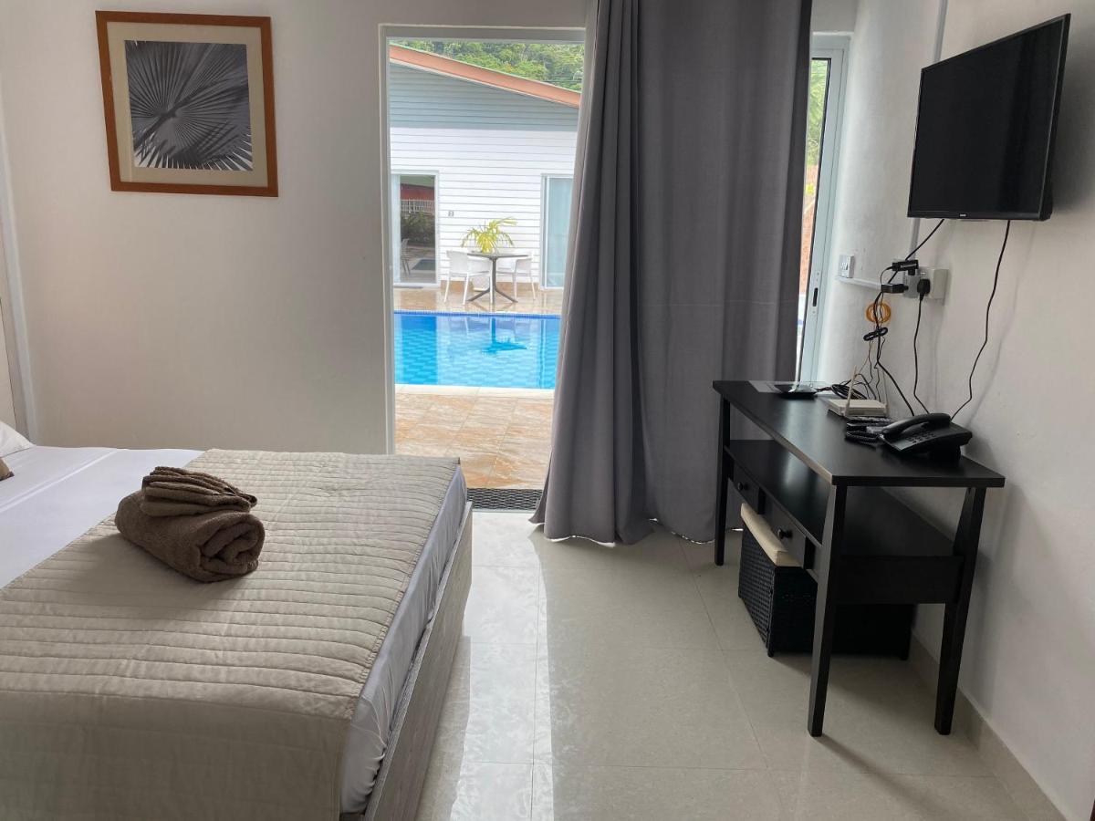 Hotel Plein Soleil Grand' Anse Buitenkant foto