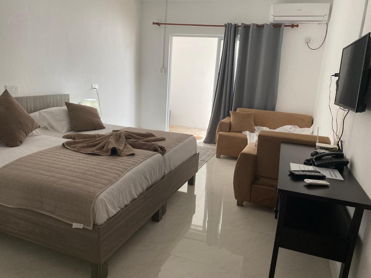 Hotel Plein Soleil Grand' Anse Buitenkant foto