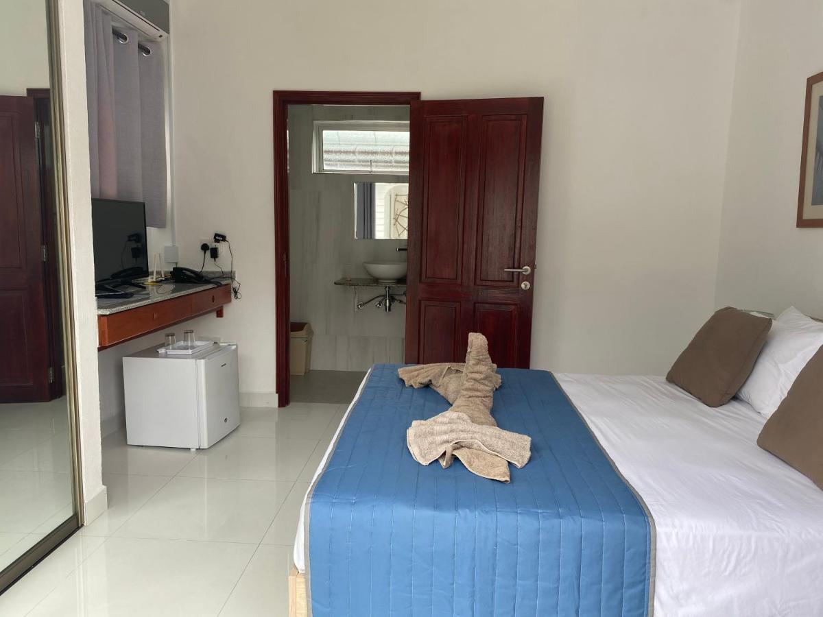 Hotel Plein Soleil Grand' Anse Buitenkant foto